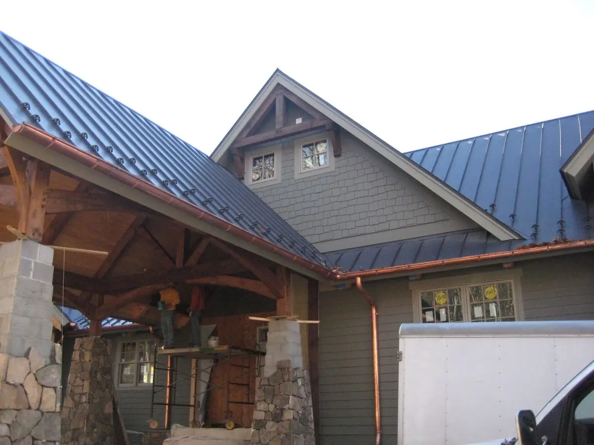 Craftsman Roofing team delivering quality roofing work in Mount Hood Villages